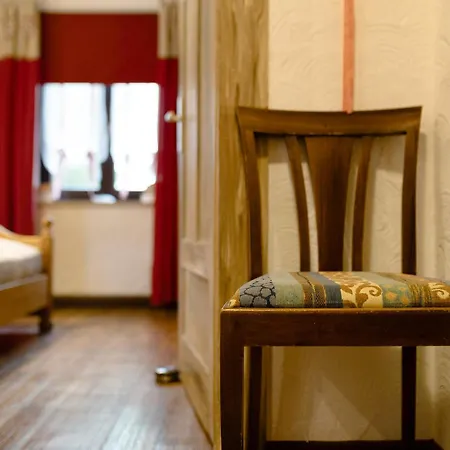 Buchhaus Vier - Erdgeschoss Daire Kirchenlamitz