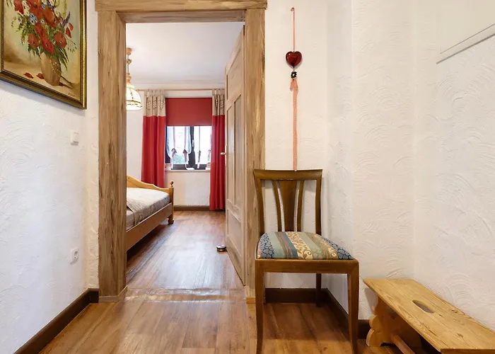 Buchhaus Vier - Erdgeschoss Апартаменты